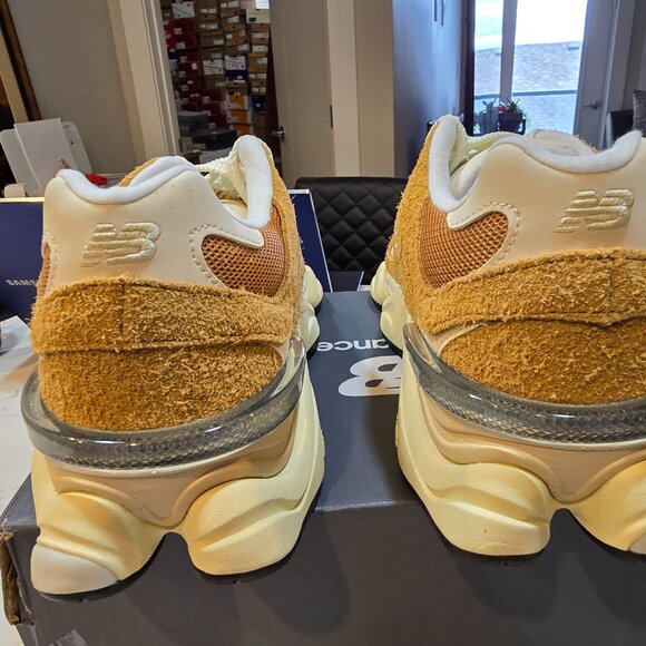 Rare Sz 10 New Balance 9060 Great Plains Calcium Linen U9060HMT Men's Size 10 - Picture 5 of 12